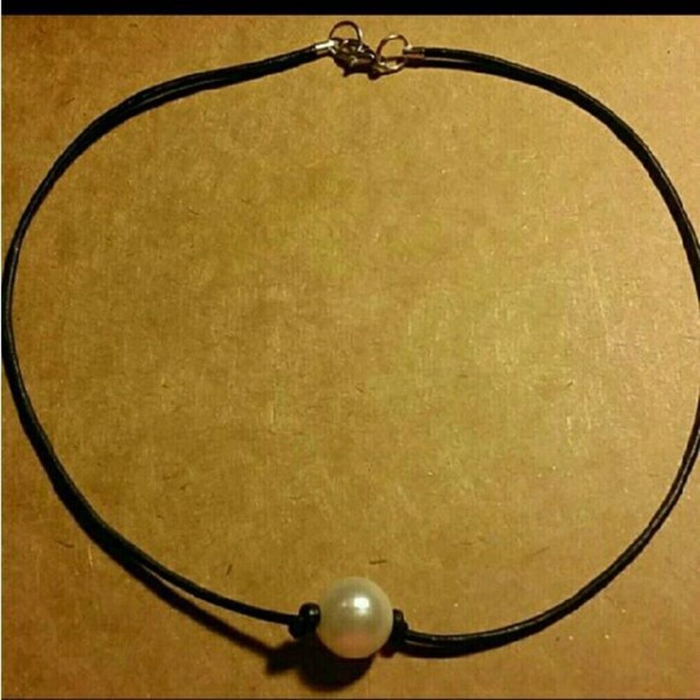Handmade Leather Choker!